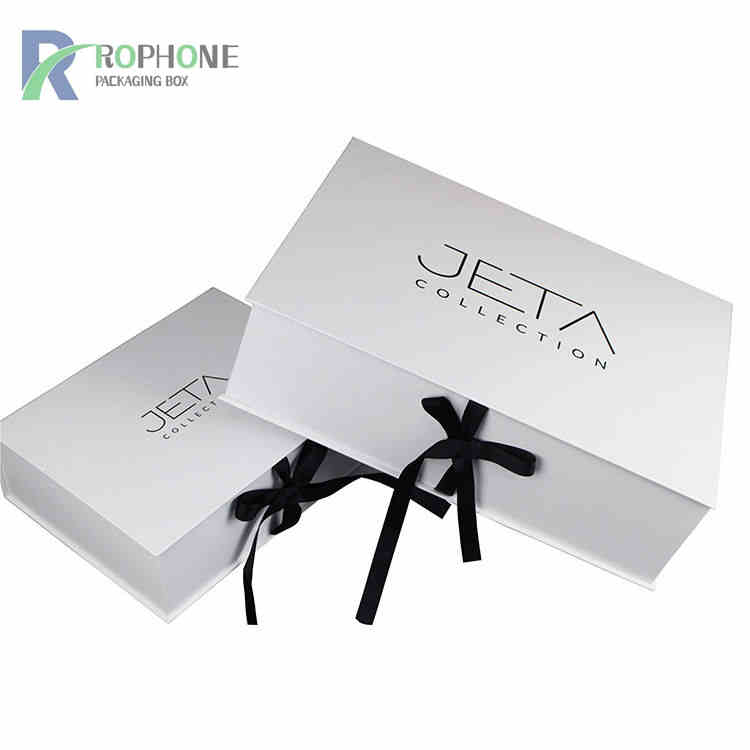 The magnetic ribbon gift box design that moves you at first sight